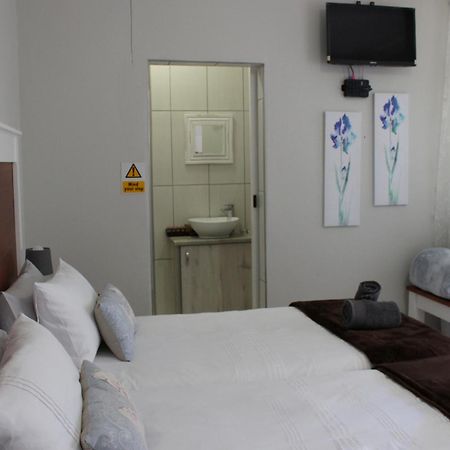 Tranquility Self Catering Ξενοδοχείο Lüderitz Εξωτερικό φωτογραφία