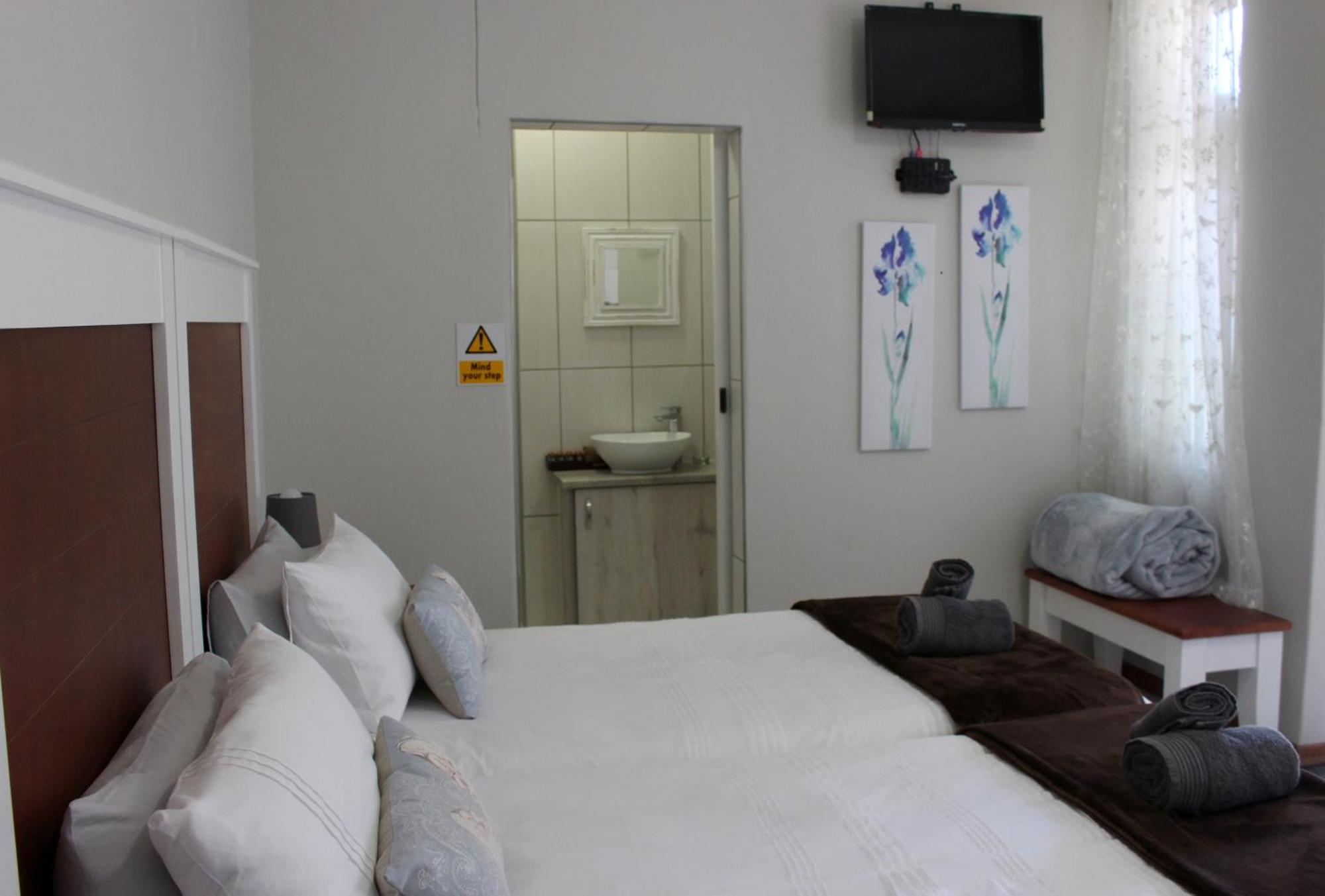 Tranquility Self Catering Ξενοδοχείο Lüderitz Εξωτερικό φωτογραφία