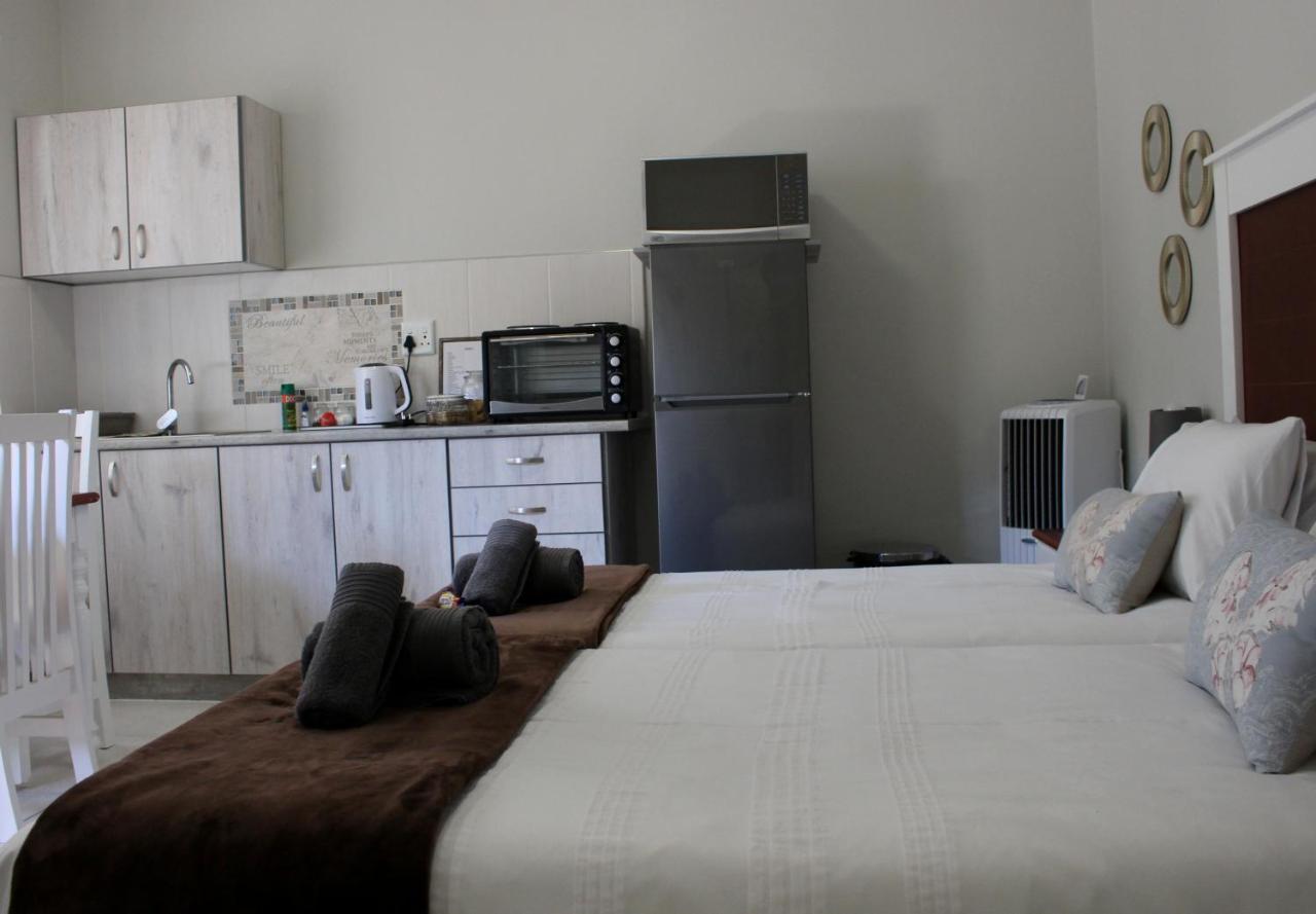 Tranquility Self Catering Ξενοδοχείο Lüderitz Εξωτερικό φωτογραφία